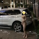 万人求购推特极品大奶长腿御姐【芙烈亚】私拍，公园地铁露出啪啪啪被炮友肏到奶子起飞