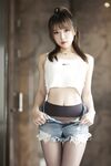 Douyu ASMR female anchor [Little Witch Luna] Luna de denim panties