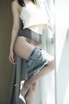 Douyu ASMR female anchor [Little Witch Luna] Luna de denim panties