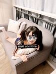 清纯反差小母狗Twitter萝莉『兔兔兔兔叽』电影院大胆露出，外表纯洁可爱私下超级反差的小母狗爸爸喜欢吗？