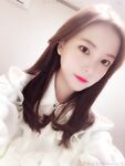 韓國99年高顏值清純美女【李始宇 Siwoo Lee】很有前女友的感覺，露臉大尺度不雅私拍，原味內褲化妝品紫薇粘了好多白漿