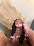 เทียบได้กับปรมาจารย์ไก่ยักษ์ในยุโรปและอเมริกา [Uncle BBB] บน Twitter ไก่นั้นหนาพอ ๆ กับปลายแขนของหญิงสาวและหญิงสาวสวมนาฬิกาอันโด่งดังบนไก่ของเธอก็กระตุกกับทาสที่สามีซึ่งภรรยามีชู้