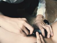 推特30粉的超人气网红小母狗【瓦西列娃的日记本Vasileva1122】露脸福利私拍，母狗调教喝尿啪啪双通