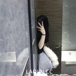 2024年6月流出，推特上的小空姐【Devil60209461】门槛199的付费福利，前凸后翘极品