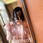 2024年6月流出，推特上的小空姐【Devil60209461】门槛199的付费福利，前凸后翘极品