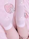 Weibo Twitter The best loli style goddess Welfare Ji [Roe deer's daily duck] VIP private shooting, malalaking suso na walang buhok na malambot na puki at puting katas na umaagos, kahit bata pa siya, ang mga katangian ng isang asong babae ay talagang k