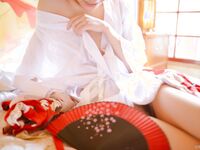 宅男必备！微博可盐可甜女神福利姬【萌小兔】收费群福利，道具紫薇户外调教啪啪，美女背后总会有个男人征服她