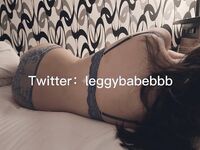 Leggybabebb 작품 컬렉션