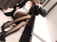 Leggybabebb 작품 컬렉션
