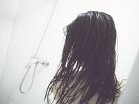 Top nữ người mẫu lộ mặt và tiết lộ bí mật! Hàng ngàn người muốn mua toàn cảnh nữ thần với hàng triệu người hâm mộ [Huan'er]. Cô ấy có ngoại hình đẹp và dáng người, được các chúa vàng yêu thích. Cô ấy huấn luyện con chó cái nhỏ bằng một chiếc bánh kem.