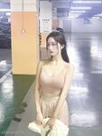顶级女模露脸泄密！万人求购百万粉女神【幻儿】完整视图，有颜值有身材金主的最爱，啪啪内射调教小母狗日常图