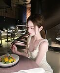 顶级女模露脸泄密！万人求购百万粉女神【幻儿】完整视图，有颜值有身材金主的最爱，啪啪内射调教小母狗日常图