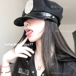 堪比人形硅胶娃娃！推特极品可欲可甜福利姬【七七呀】VIP私拍，紫薇啪啪样样精通，年纪轻轻就如此反差