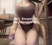หน้าอกใหญ่และตูดอ้วน songqi_97 ยิงส่วนตัวจากด้านหลัง