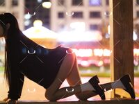 最新7月无水福利！推特优质情侣【mympet】女主身材一流，喜欢挑战各种难度人前露出，圣水遛狗调教啪啪