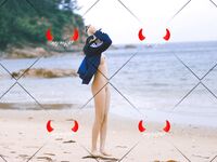 最新7月无水福利！推特优质情侣【mympet】女主身材一流，喜欢挑战各种难度人前露出，圣水遛狗调教啪啪