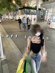 最新7月無水首發福利！推特極品OL風氣質御姐【Jeff_Jarvis】紫薇露出啪啪記錄，浴室貼門後入奶子都壓變形了