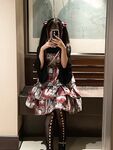 loli ตัวเมียตัวน้อยคล้ายมนุษย์ "Sweet Temptation Sauce" เป็นสาวงามในโรงเรียนที่ละเอียดอ่อนซึ่งพ่อโต้งของเธอใช้เป็นถุงยางอนามัย