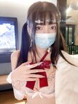 loli ตัวเมียตัวน้อยคล้ายมนุษย์ "Sweet Temptation Sauce" เป็นสาวงามในโรงเรียนที่ละเอียดอ่อนซึ่งพ่อโต้งของเธอใช้เป็นถุงยางอนามัย