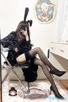 推特可欲可甜絕粉福利姬【仙仙桃】收費作品，黑絲高跟兔耳朵，珍珠鏈內內紫薇高潮噴水大量