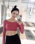 การแสดงใบหน้าของคุณเป็นหนทางไป! น้องสาวเทพธิดาที่สวยงามและบริสุทธิ์ที่ตัดกันอย่างมาก [Xiaoya] มีรูปถ่ายทางเพศส่วนตัวครบชุด เธอมีผิวขาว คลื่นลูกใหญ่ และหัวนมสีชมพู น่าเสียดายที่สปอนเซอร์ของเธอแบล็กเมล์