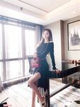 Isang magandang binibini na fitness trainer sa Shanghai ang handang magkaroon ng 3P facial cum at oral sex sa isang makapangyarihang lalaki para sa pera~ipinapakita ang kanyang makulay na buhay