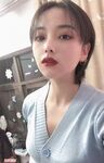 Isang magandang binibini na fitness trainer sa Shanghai ang handang magkaroon ng 3P facial cum at oral sex sa isang makapangyarihang lalaki para sa pera~ipinapakita ang kanyang makulay na buhay