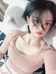 Isang magandang binibini na fitness trainer sa Shanghai ang handang magkaroon ng 3P facial cum at oral sex sa isang makapangyarihang lalaki para sa pera~ipinapakita ang kanyang makulay na buhay