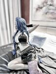 推特露臉人間胸器【反骨PP】放飛自我，各種人前極限露出，調教喝尿放尿也很母狗