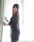长得像孙燕姿的新加坡E杯混血纹身女神「Ada822」OF大尺度露脸私拍激情撩骚自慰男女通吃