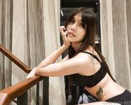 长得像孙燕姿的新加坡E杯混血纹身女神「Ada822」OF大尺度露脸私拍激情撩骚自慰男女通吃