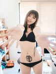 长得像孙燕姿的新加坡E杯混血纹身女神「Ada822」OF大尺度露脸私拍激情撩骚自慰男女通吃