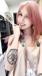 长得像孙燕姿的新加坡E杯混血纹身女神「Ada822」OF大尺度露脸私拍激情撩骚自慰男女通吃