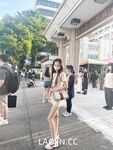 2024 년 대만 교정기 미인 [RayRay Rui Rui]는 슈퍼마켓에서 큰 가슴을 노출하고 양면 3P 섹스를하며 거의 얼굴을 보이지 않는 혜택을 트윗했습니다.