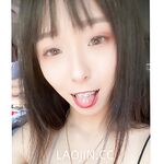 2024 년 대만 교정기 미인 [RayRay Rui Rui]는 슈퍼마켓에서 큰 가슴을 노출하고 양면 3P 섹스를하며 거의 얼굴을 보이지 않는 혜택을 트윗했습니다.