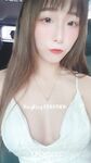 2024 년 대만 교정기 미인 [RayRay Rui Rui]는 슈퍼마켓에서 큰 가슴을 노출하고 양면 3P 섹스를하며 거의 얼굴을 보이지 않는 혜택을 트윗했습니다.