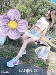 2024 년 대만 교정기 미인 [RayRay Rui Rui]는 슈퍼마켓에서 큰 가슴을 노출하고 양면 3P 섹스를하며 거의 얼굴을 보이지 않는 혜택을 트윗했습니다.