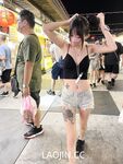 2024 년 대만 교정기 미인 [RayRay Rui Rui]는 슈퍼마켓에서 큰 가슴을 노출하고 양면 3P 섹스를하며 거의 얼굴을 보이지 않는 혜택을 트윗했습니다.