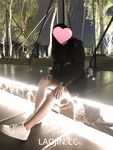 2024 년 대만 교정기 미인 [RayRay Rui Rui]는 슈퍼마켓에서 큰 가슴을 노출하고 양면 3P 섹스를하며 거의 얼굴을 보이지 않는 혜택을 트윗했습니다.