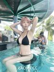 2024 년 대만 교정기 미인 [RayRay Rui Rui]는 슈퍼마켓에서 큰 가슴을 노출하고 양면 3P 섹스를하며 거의 얼굴을 보이지 않는 혜택을 트윗했습니다.