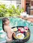 2024 년 대만 교정기 미인 [RayRay Rui Rui]는 슈퍼마켓에서 큰 가슴을 노출하고 양면 3P 섹스를하며 거의 얼굴을 보이지 않는 혜택을 트윗했습니다.