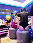 2024 년 대만 교정기 미인 [RayRay Rui Rui]는 슈퍼마켓에서 큰 가슴을 노출하고 양면 3P 섹스를하며 거의 얼굴을 보이지 않는 혜택을 트윗했습니다.