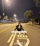 2024 년 대만 교정기 미인 [RayRay Rui Rui]는 슈퍼마켓에서 큰 가슴을 노출하고 양면 3P 섹스를하며 거의 얼굴을 보이지 않는 혜택을 트윗했습니다.