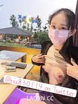 2024 년 대만 교정기 미인 [RayRay Rui Rui]는 슈퍼마켓에서 큰 가슴을 노출하고 양면 3P 섹스를하며 거의 얼굴을 보이지 않는 혜택을 트윗했습니다.