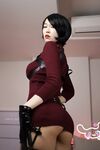외모와 핫한 코저 'meriol_chan'은 대규모 개인 사진에서 그녀의 얼굴을 보여줍니다. 그녀의 검은 얼굴은 시각 효과로 가득 차 있습니다.