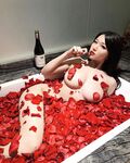 马来西亚超人气网红电竞女神「mspuiyi」OF大尺度露脸私拍身材爆炸模特淫乱百合趴