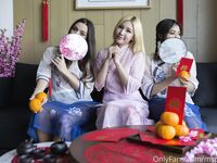 马来西亚超人气网红电竞女神「mspuiyi」OF大尺度露脸私拍身材爆炸模特淫乱百合趴