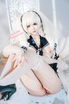 明星颜值性感女神『小礼好困@SleeppyLee1』唯美私拍-杂图