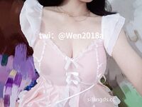 Isang magandang koleksyon ng 19-year-old na babaeng estudyante sa kolehiyo na may sobrang laki ng dibdib [Breast God Xiao Wen], panoorin ang higit pa sa kanyang mga suso na nahihilo! ! Ang isa sa mga pinakamahusay na malaking suso sa Internet ay dapat na 