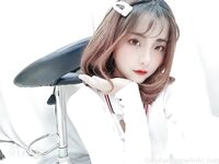 越南阿黑颜OF网红博主「yuumeilyn」私拍合集【第一弹】